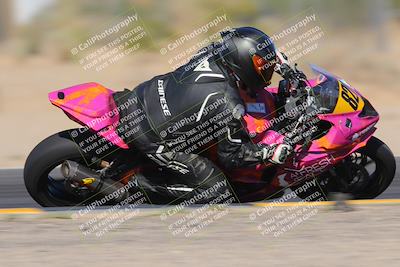 media/Oct-30-2022-CVMA (Sun) [[fb421c3cec]]/Race 16 Amateur Supersport Middleweight/